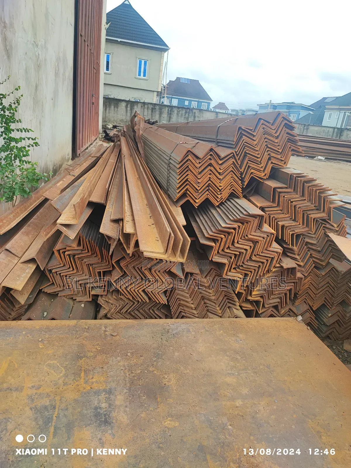 100 by 100 by 8mm Angle (4x4x8mm)
