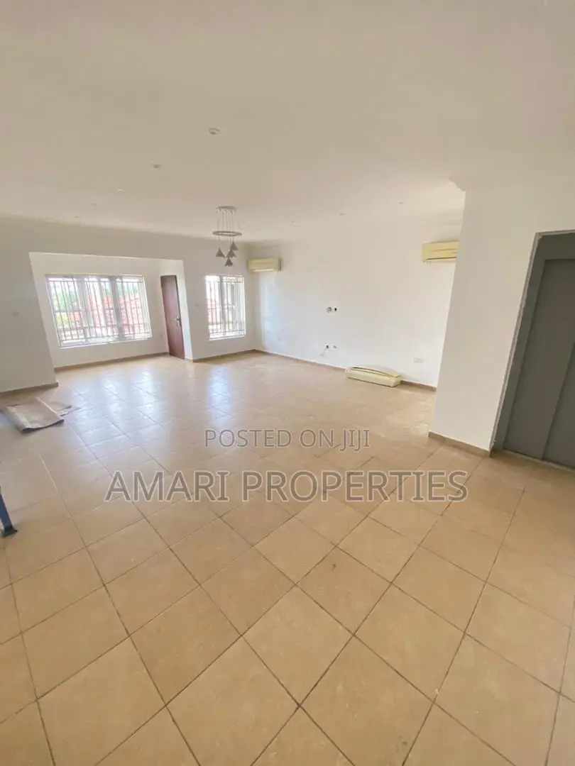4bdrm Duplex in Oniru, Victoria for rent