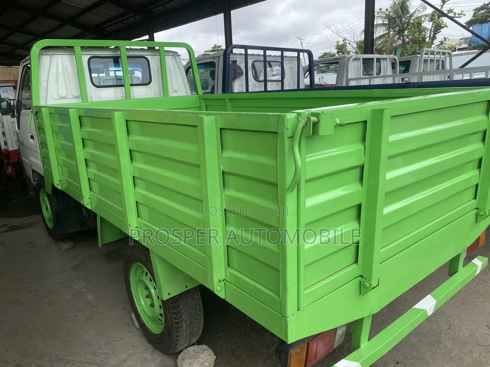 Toyota Dyna 100 Green