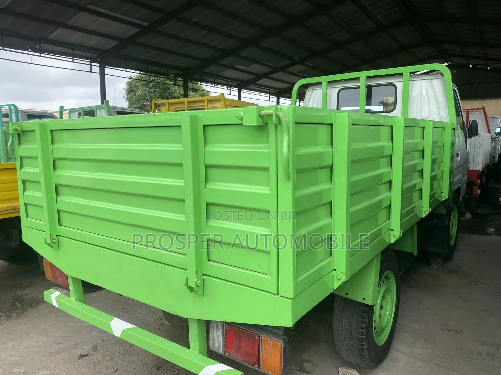Toyota Dyna 100 Green