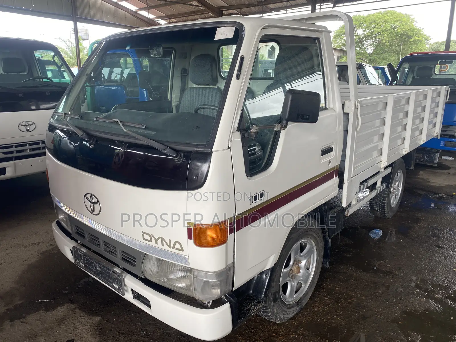 Toyota Dyna 100