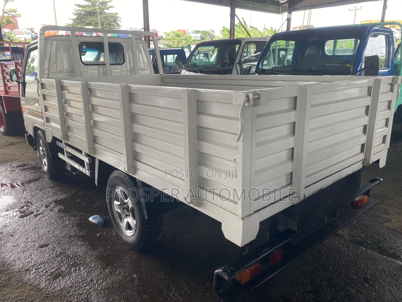 Toyota Dyna 100
