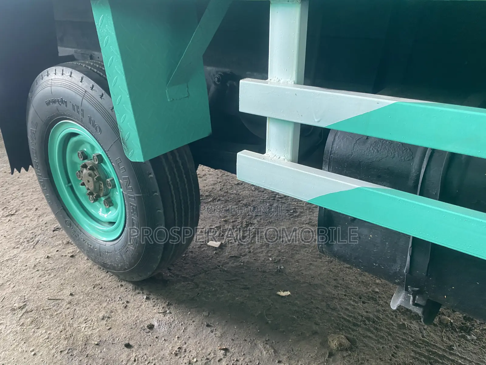 Toyota Dyna 200 Green