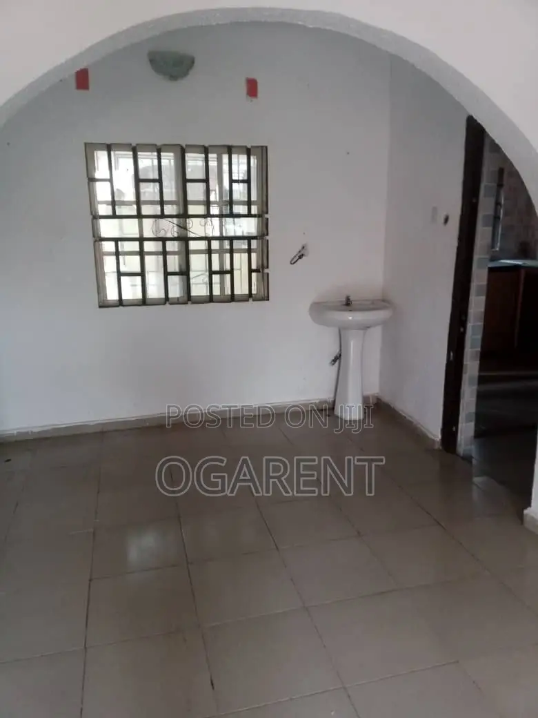 Furnished 3bdrm Apartment in Ugbowo, Bdpa, Benin City for rent