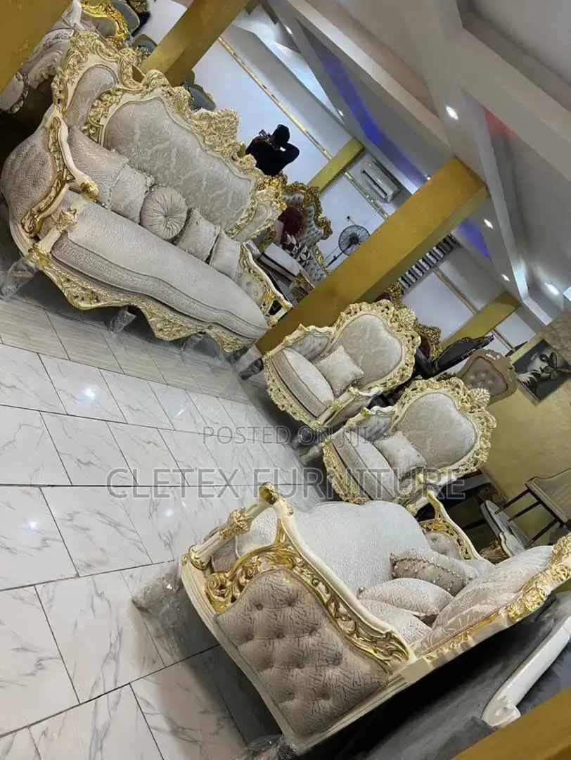 Royal Sofa Chair by 8 Seaters