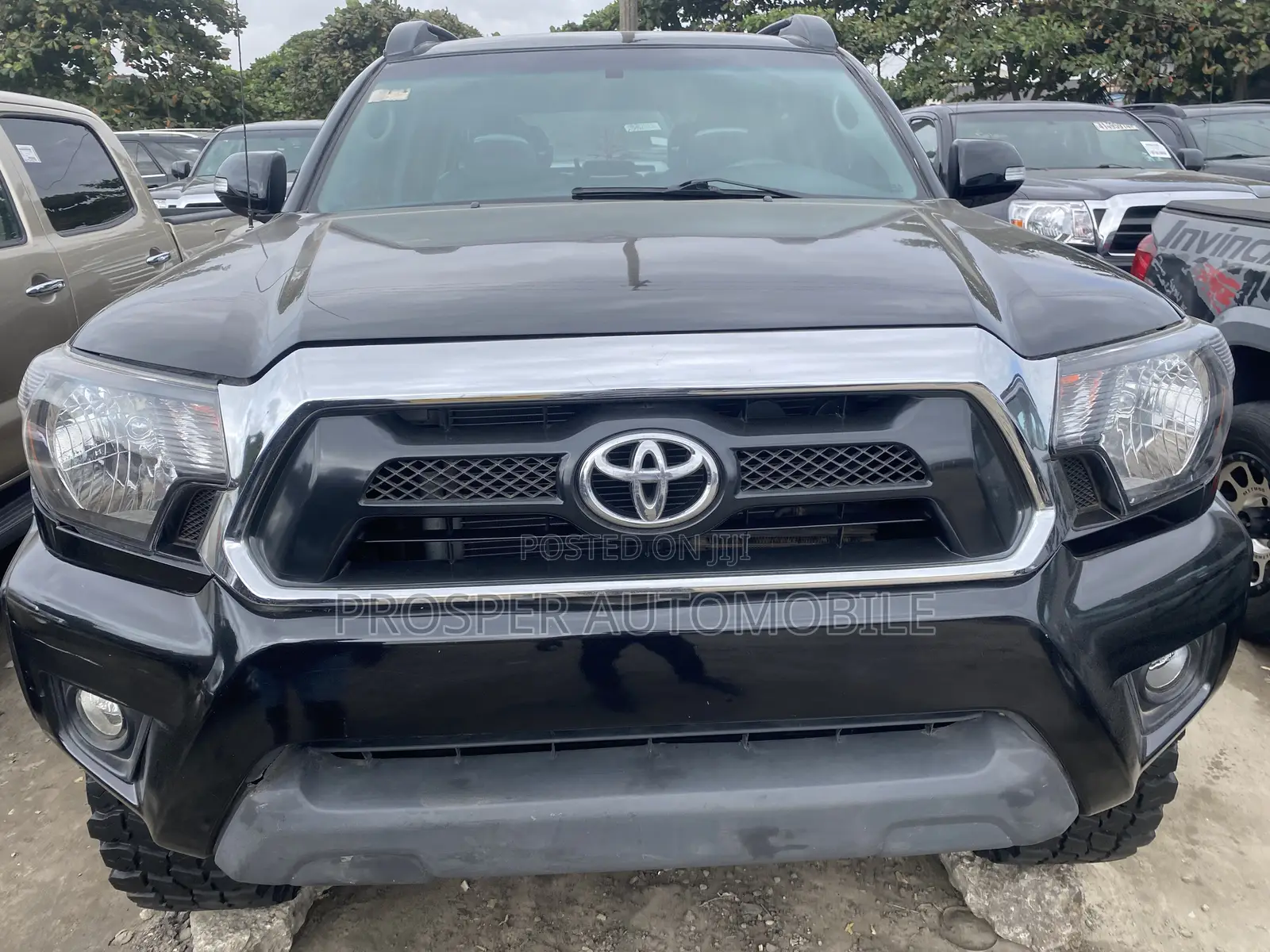 Toyota Tacoma 2013 Black
