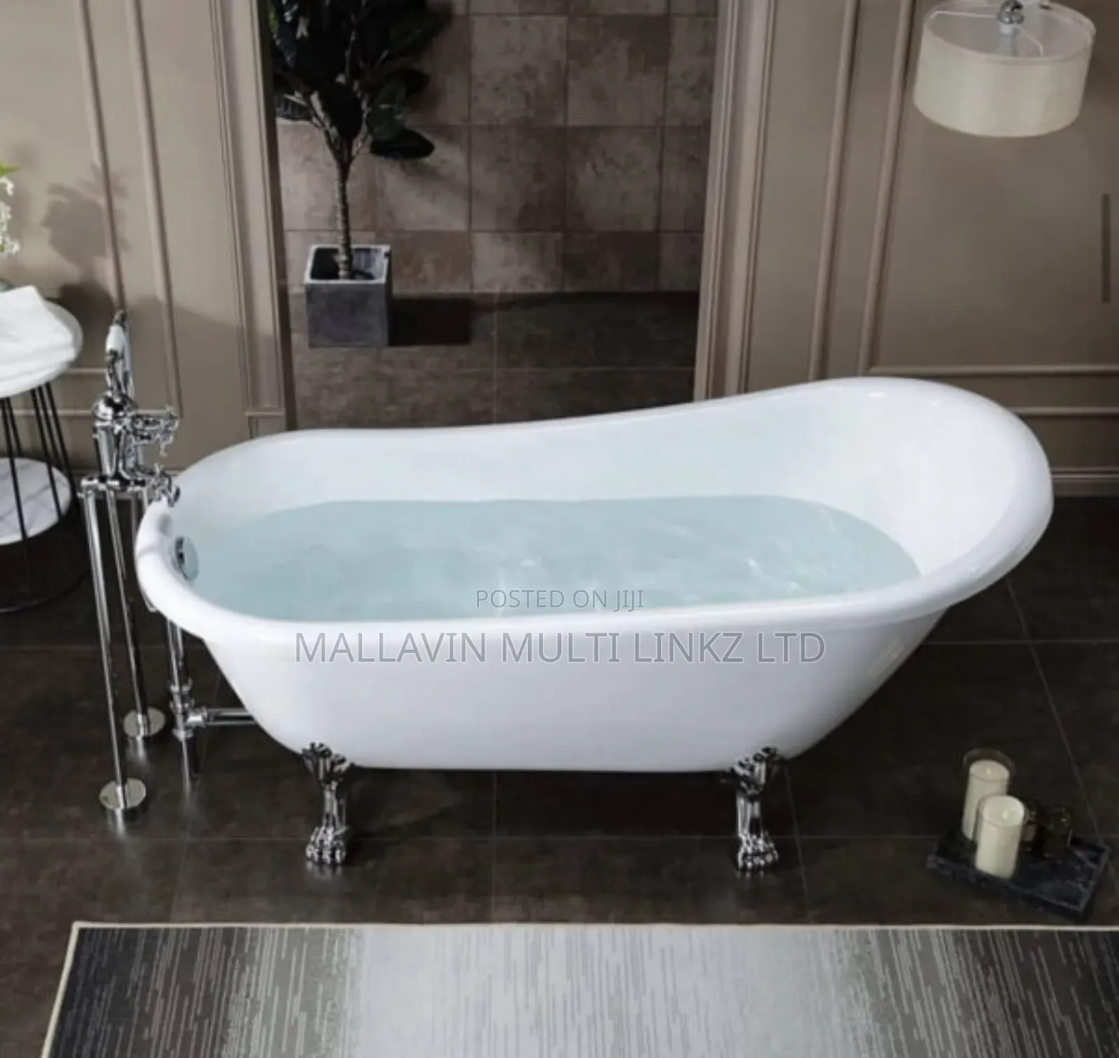 Animal Leg Free-Standing Bathtub