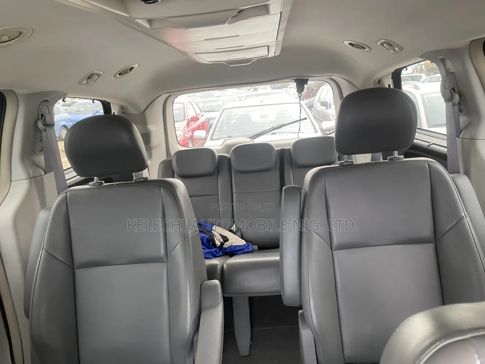 Volkswagen Routan 2008 Black