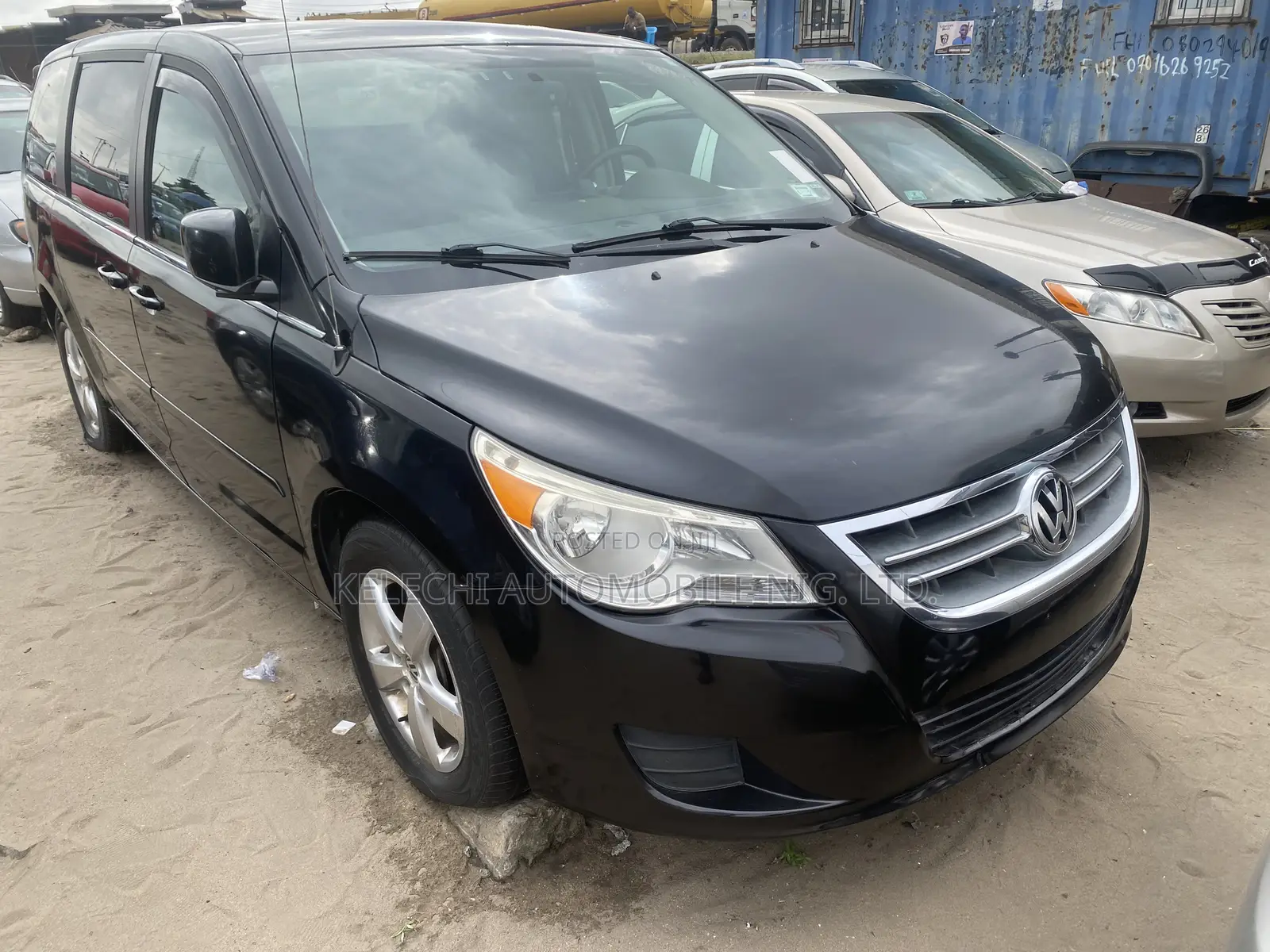 Volkswagen Routan 2008 Black