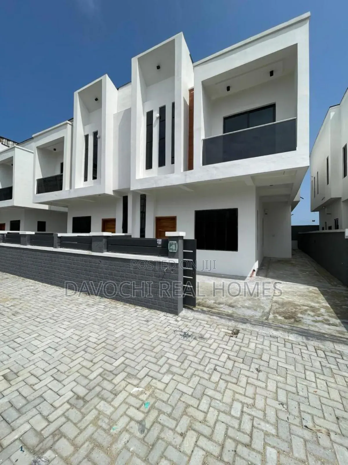 4bdrm Duplex in Orchid Road, Lekki for sale