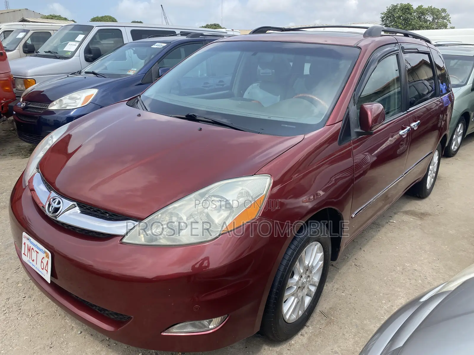 Toyota Sienna XLE Limited AWD 2009 Red