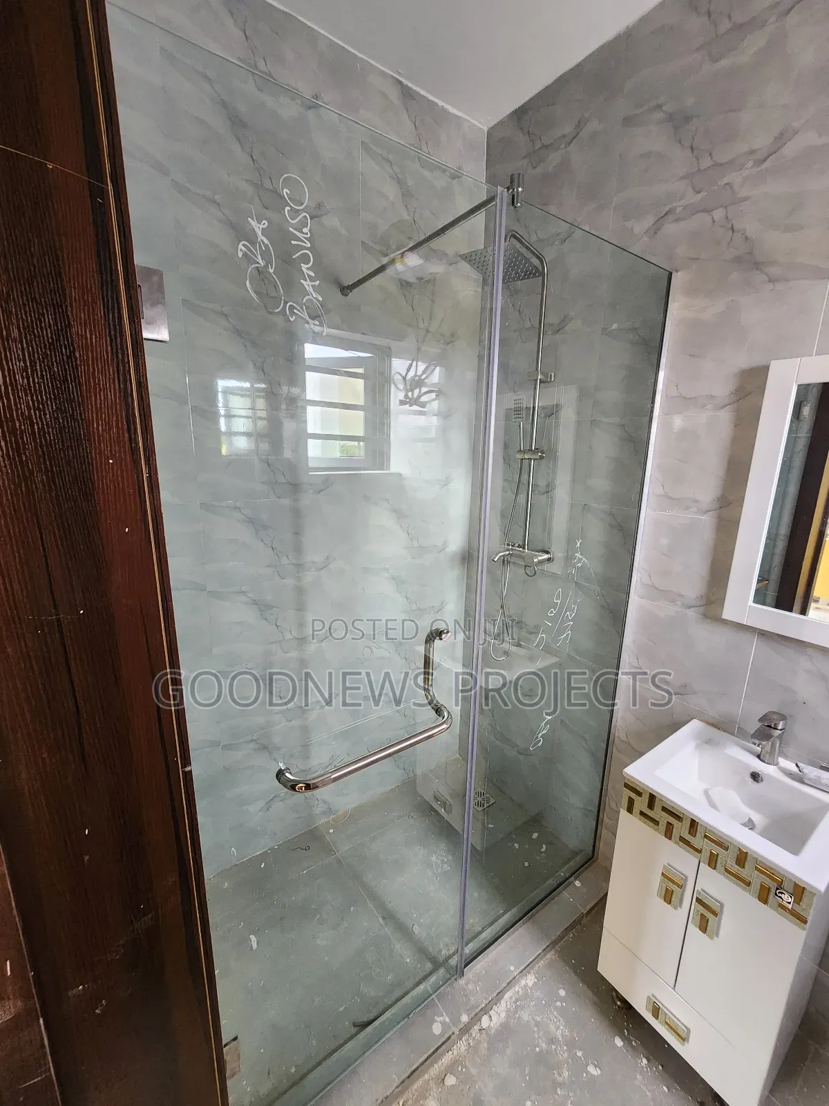 Bathroom/Toilet Shower Glass ( Frameless