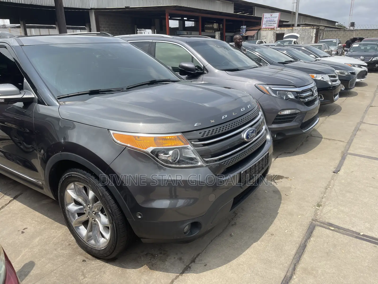 Ford Explorer 2013 Gray