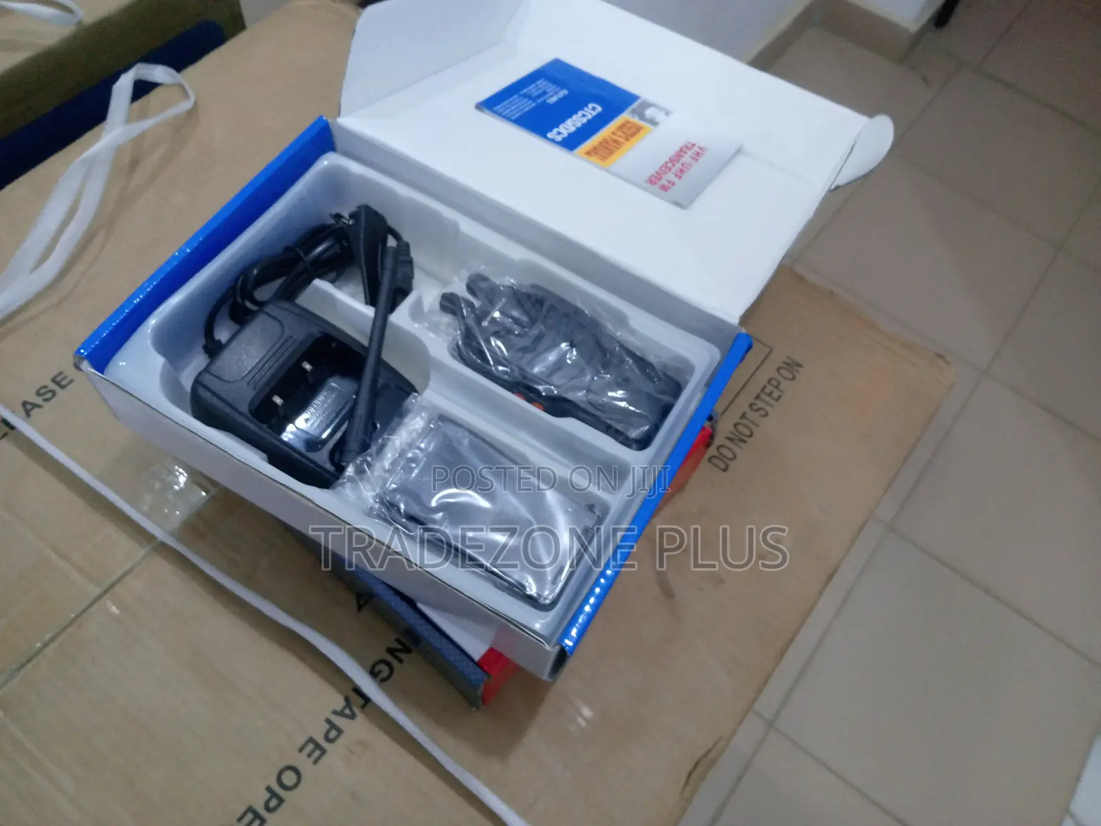 Brand New Motorola Walkie Talkie-Gp366