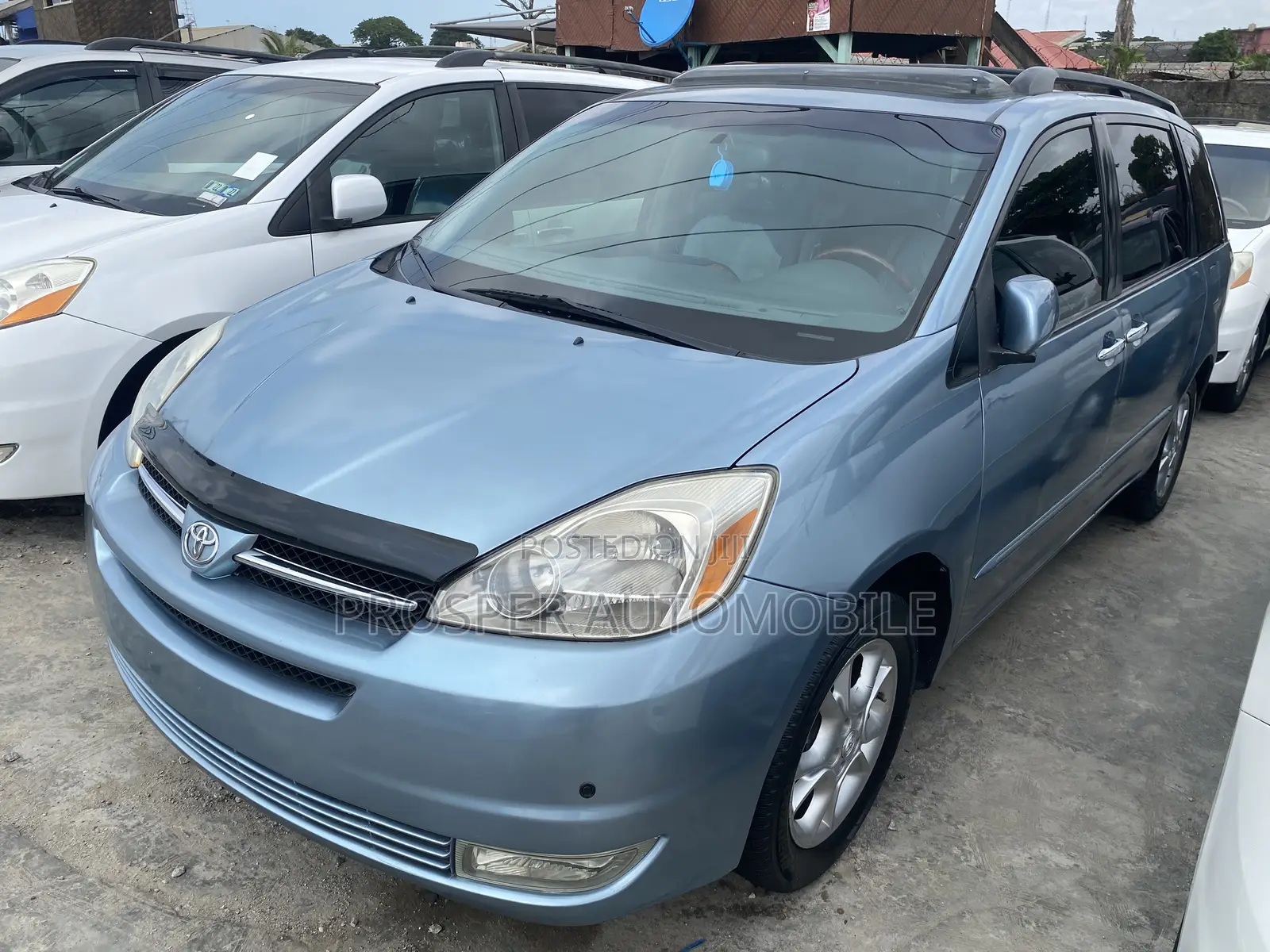 Toyota Sienna 2004 Blue