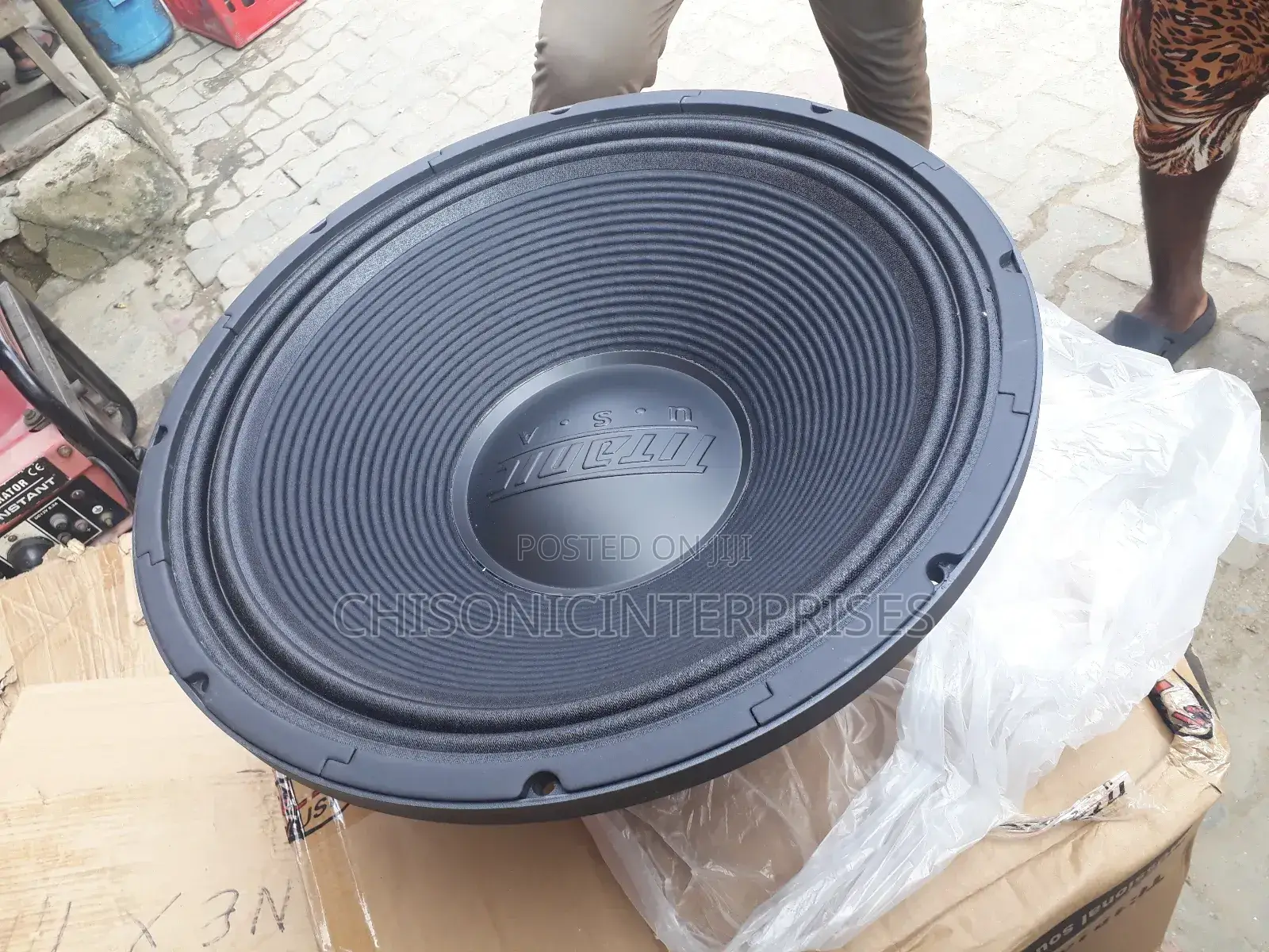 Titanic Subwoofer Tc18300b -5000watts
