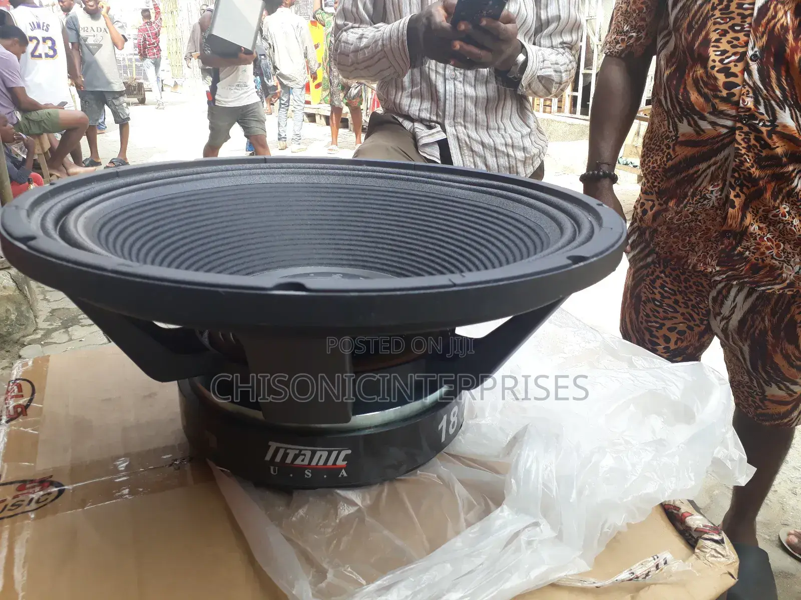 Titanic Subwoofer Tc18300b -5000watts