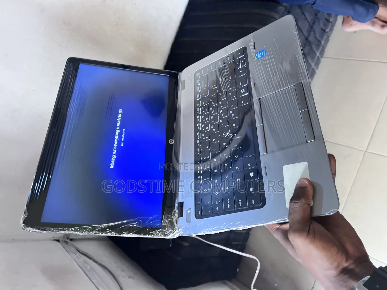 New Laptop HP 8GB Intel Core i7 SSD 256GB