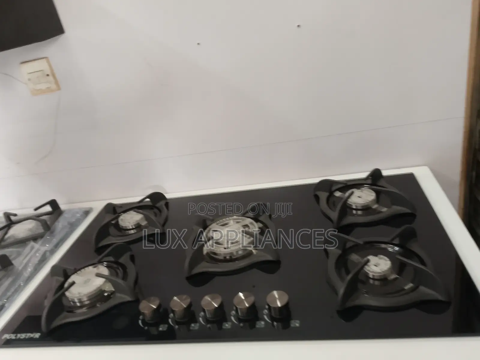 Quality Advanced Polystar 5 Burner Gas Cooker