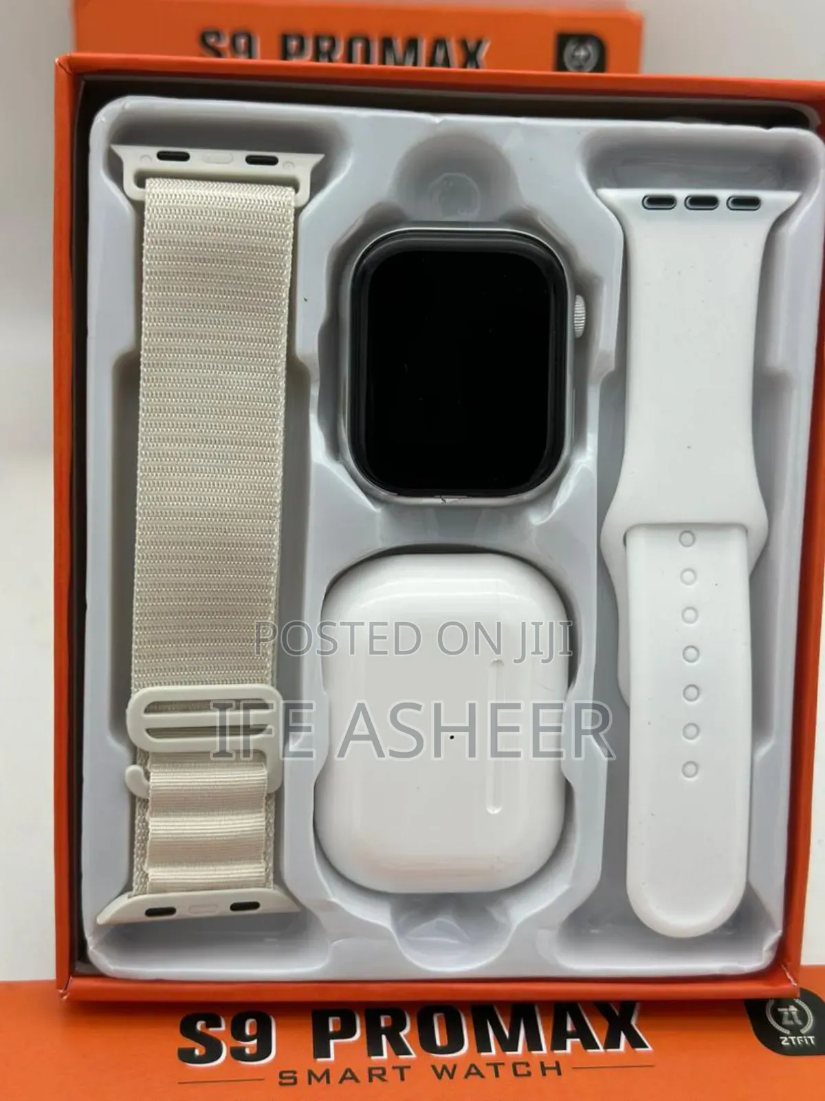 S9 Promax Smart Watch With an iPod Pro 2 Straps