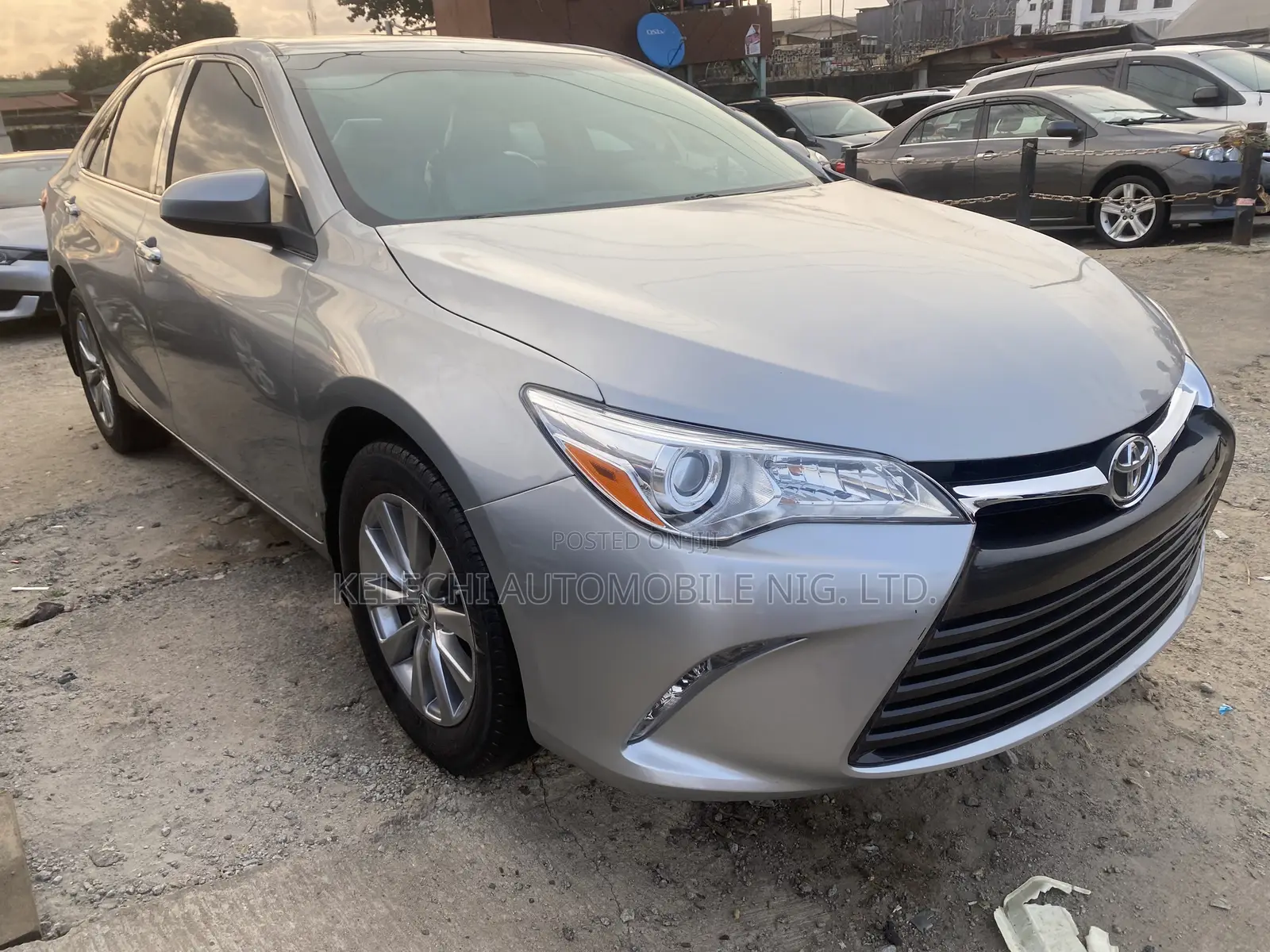 Toyota Camry 2016 Silver