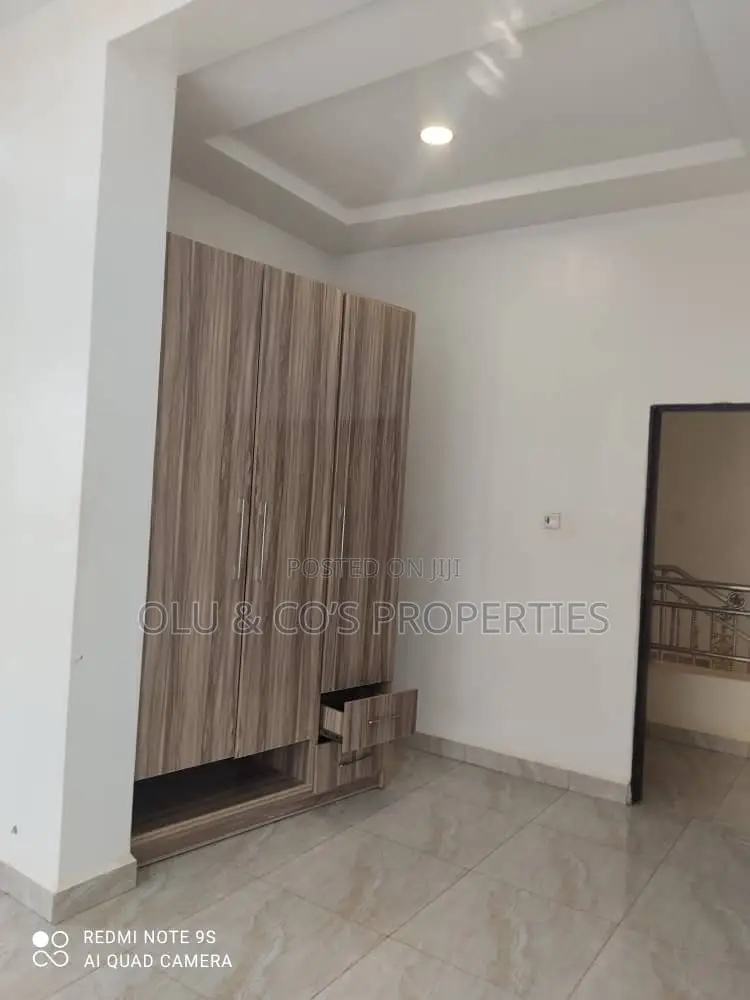 4bdrm Townhouse / Terrace in Estate By Citec, Mbora for rent