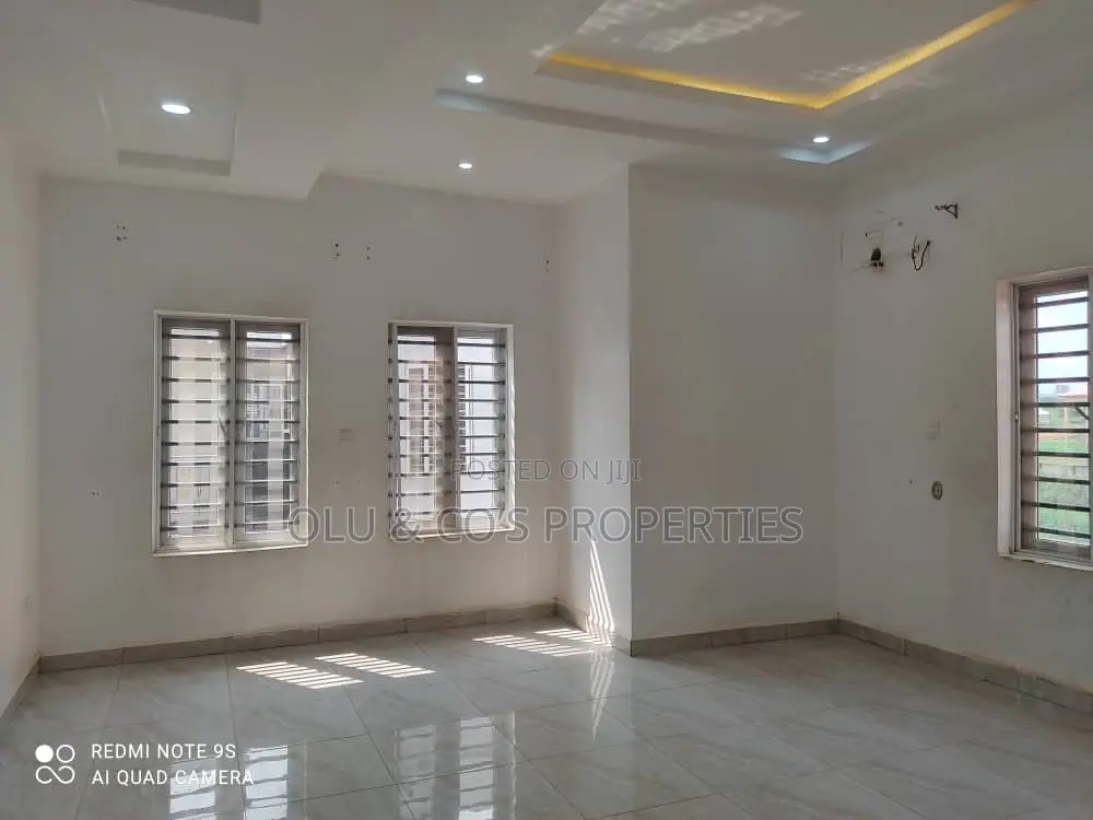 4bdrm Townhouse / Terrace in Estate By Citec, Mbora for rent