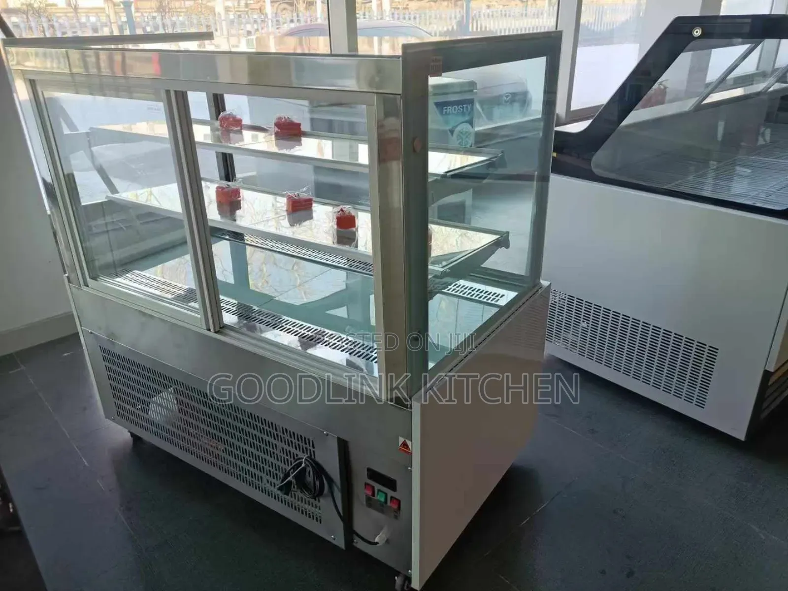 Cake Cabinet