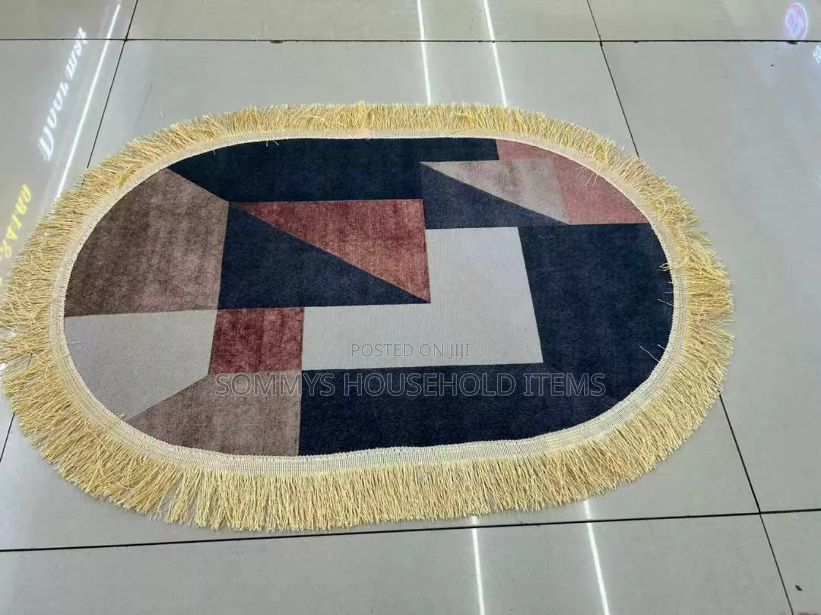 Beautiful Vintage Door Mat/Mini Roomy Rug With Fringes
