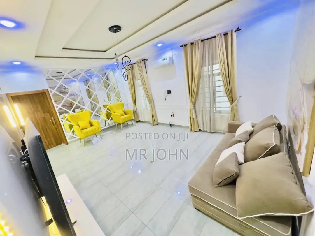 Furnished 5bdrm House in Lekki for sale