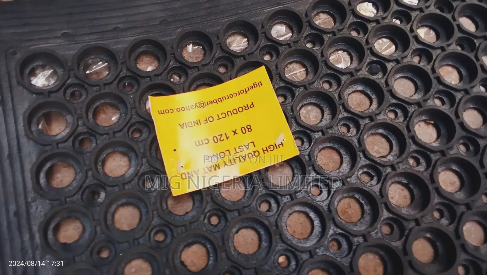 High Quality Rubber Long Lasting Hollow Rubber Mat 80x 120