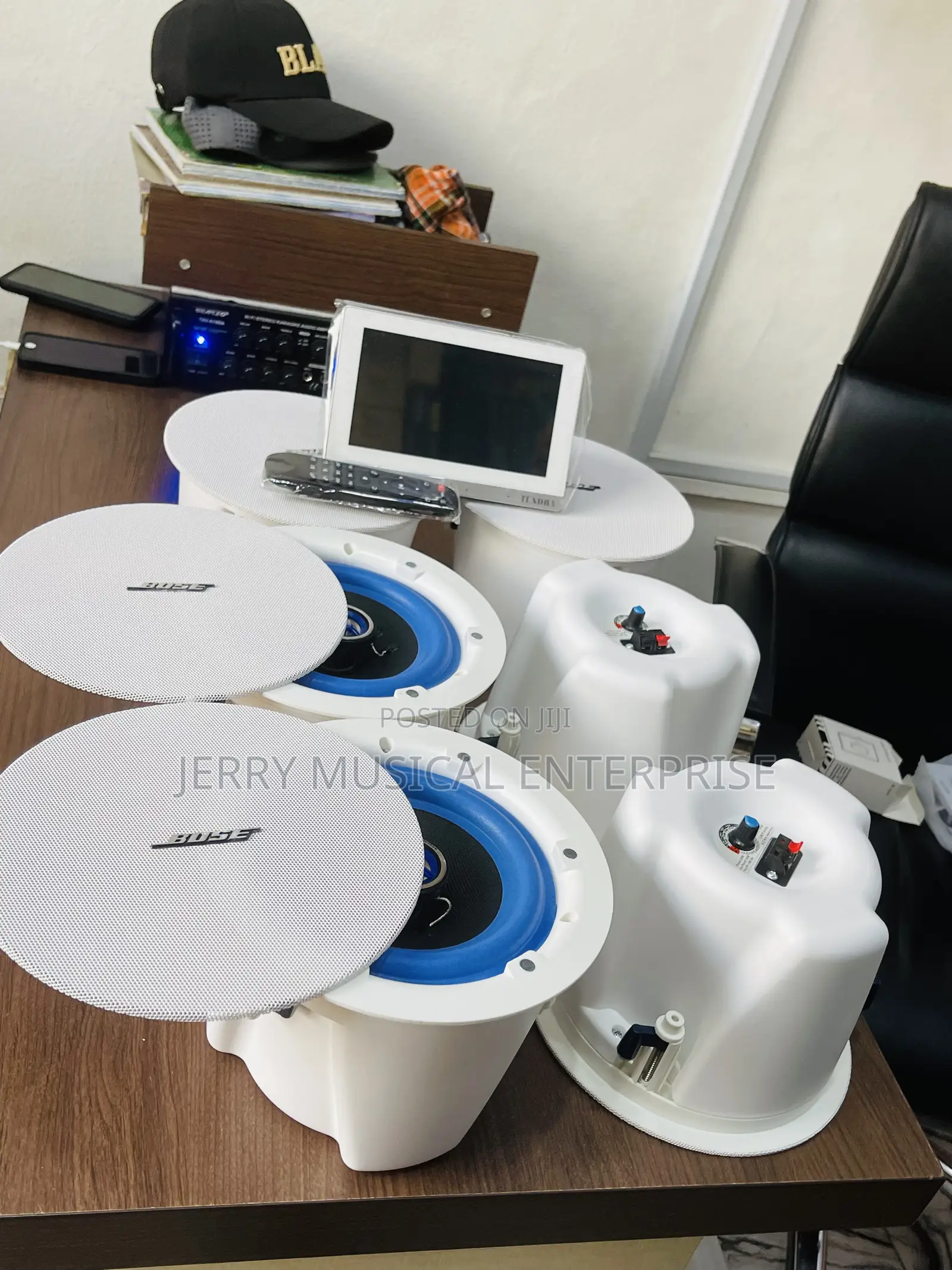 6in1 Bose Ceiling Speakers With in Wall Amplifier