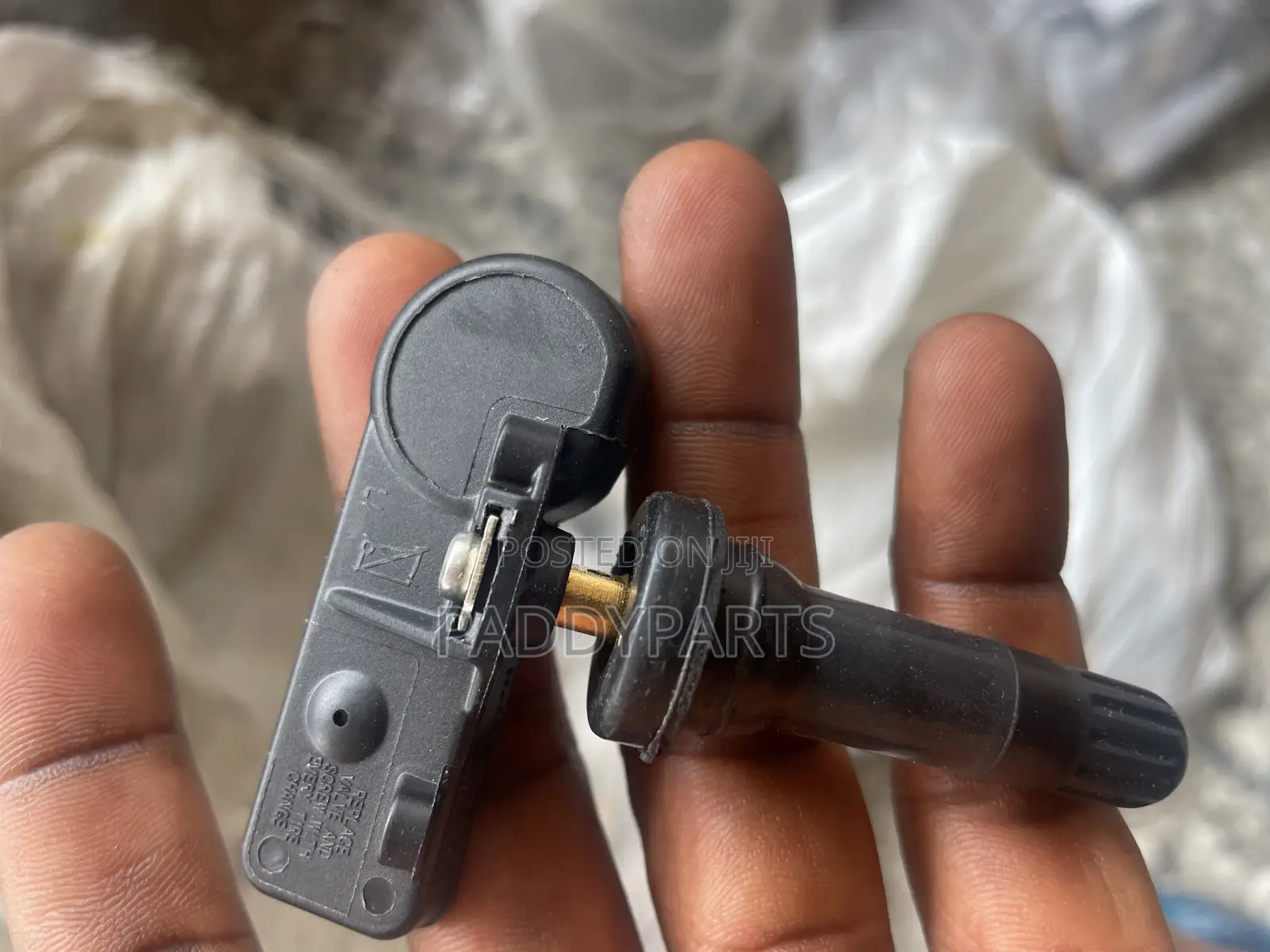 Buick Enclave Tire Pressure Monitoring Sensor (TPMS)