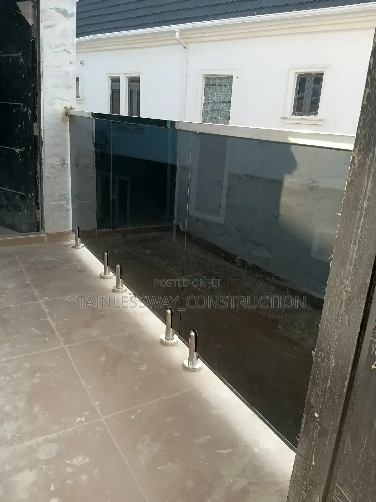 Handrail Haven Spigot Glass