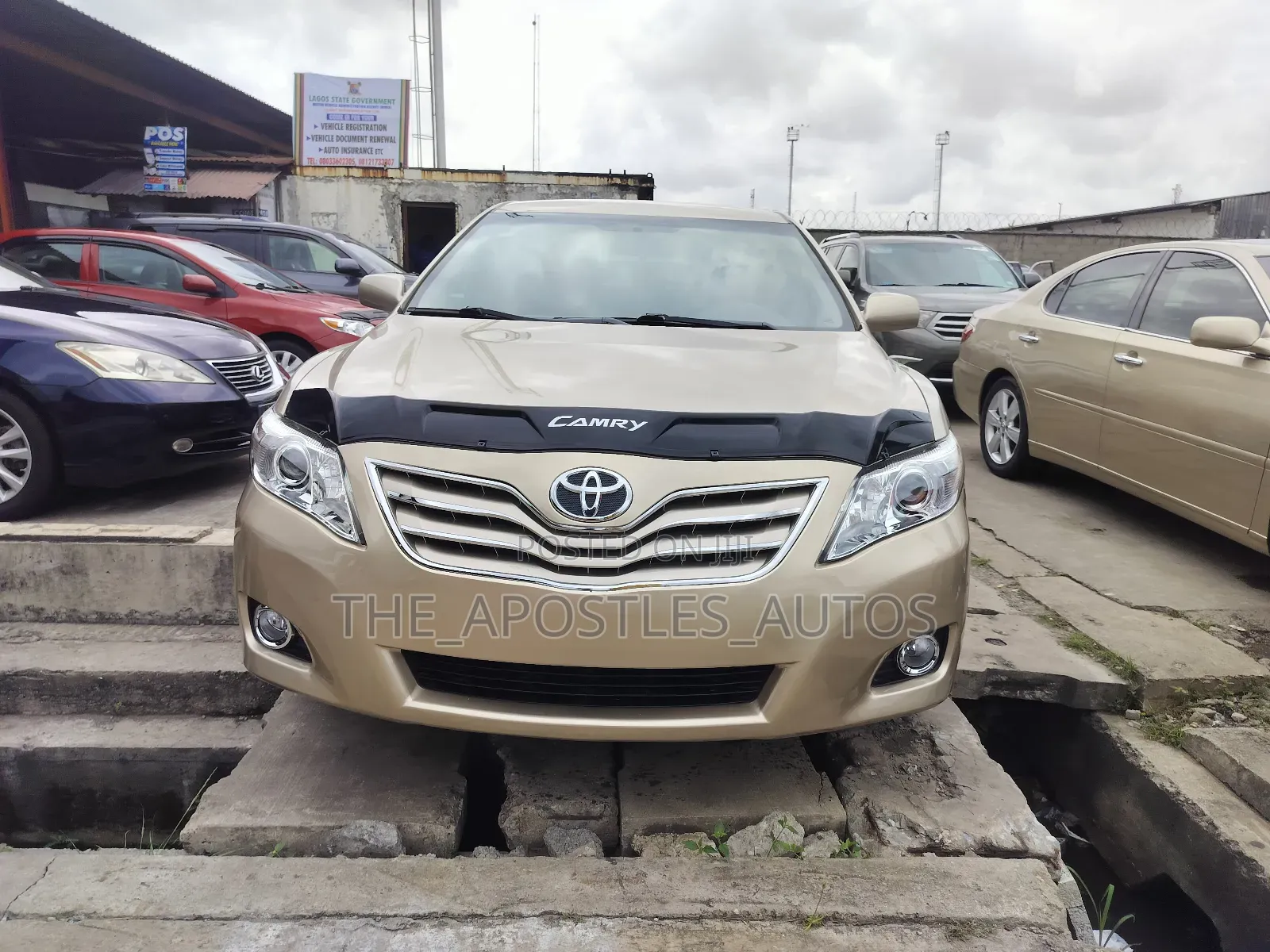 Toyota Camry 2009 Gold