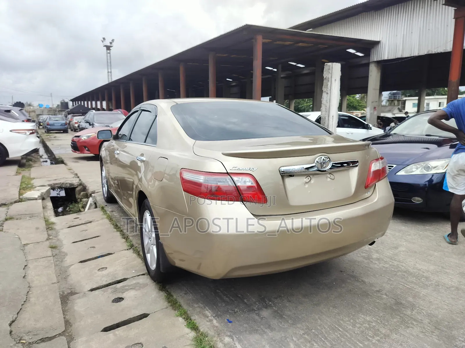 Toyota Camry 2009 Gold