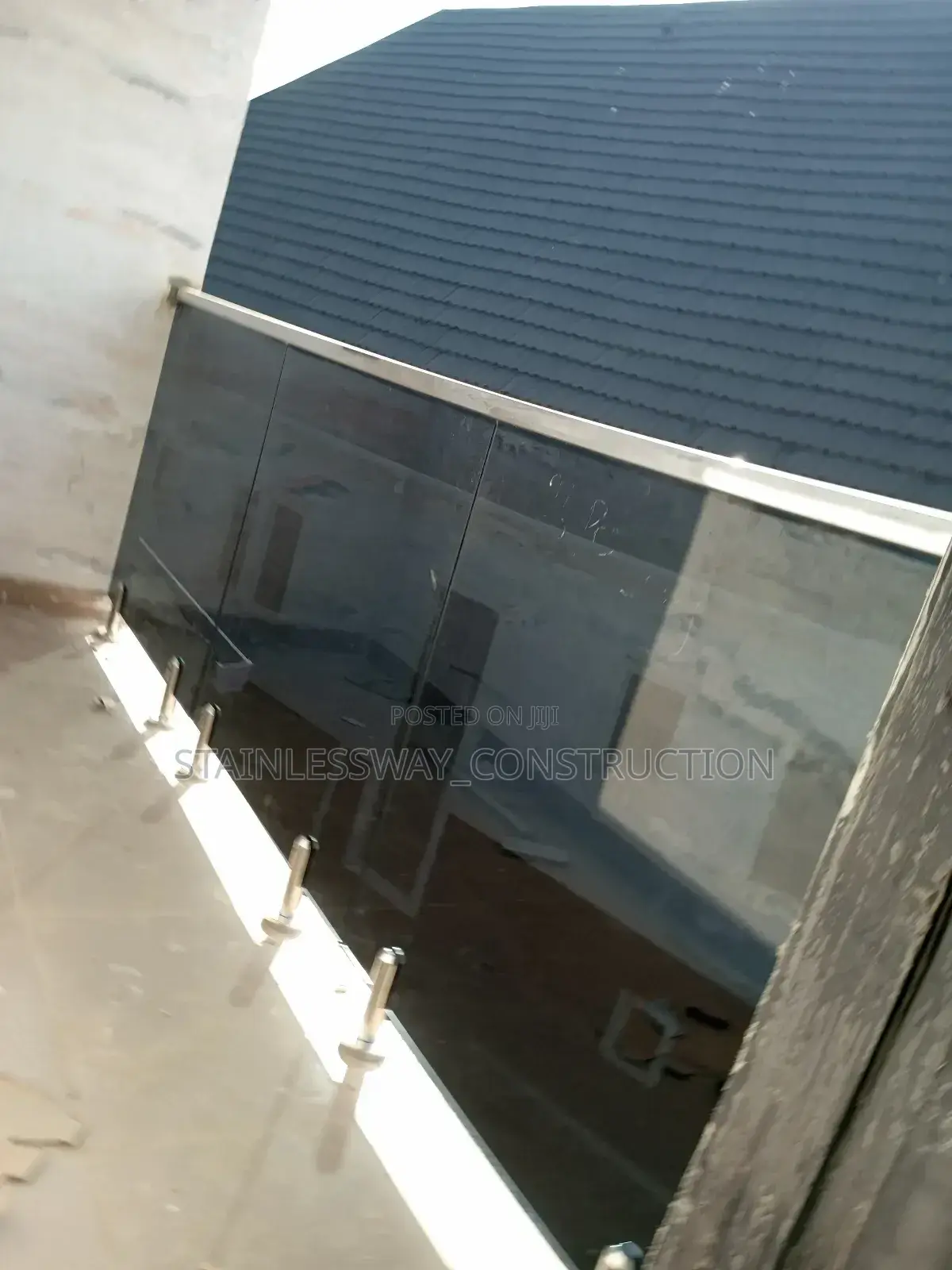 Glassclarity Handrail Solutions/Dark Grey:Spigot