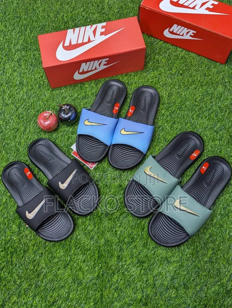Original Nike Victori One Slides