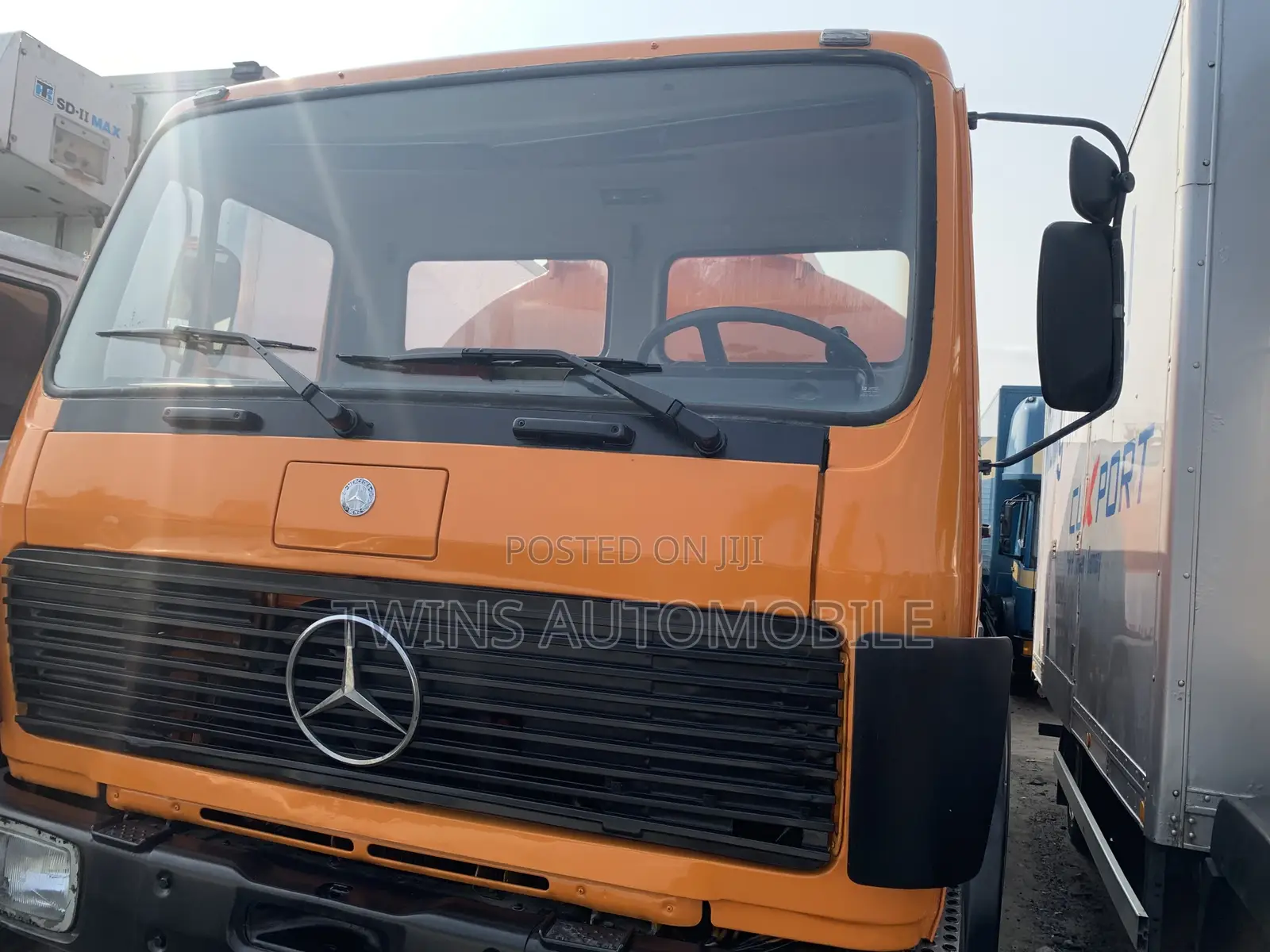 Mercedes-Benz 1617 Water Tanker