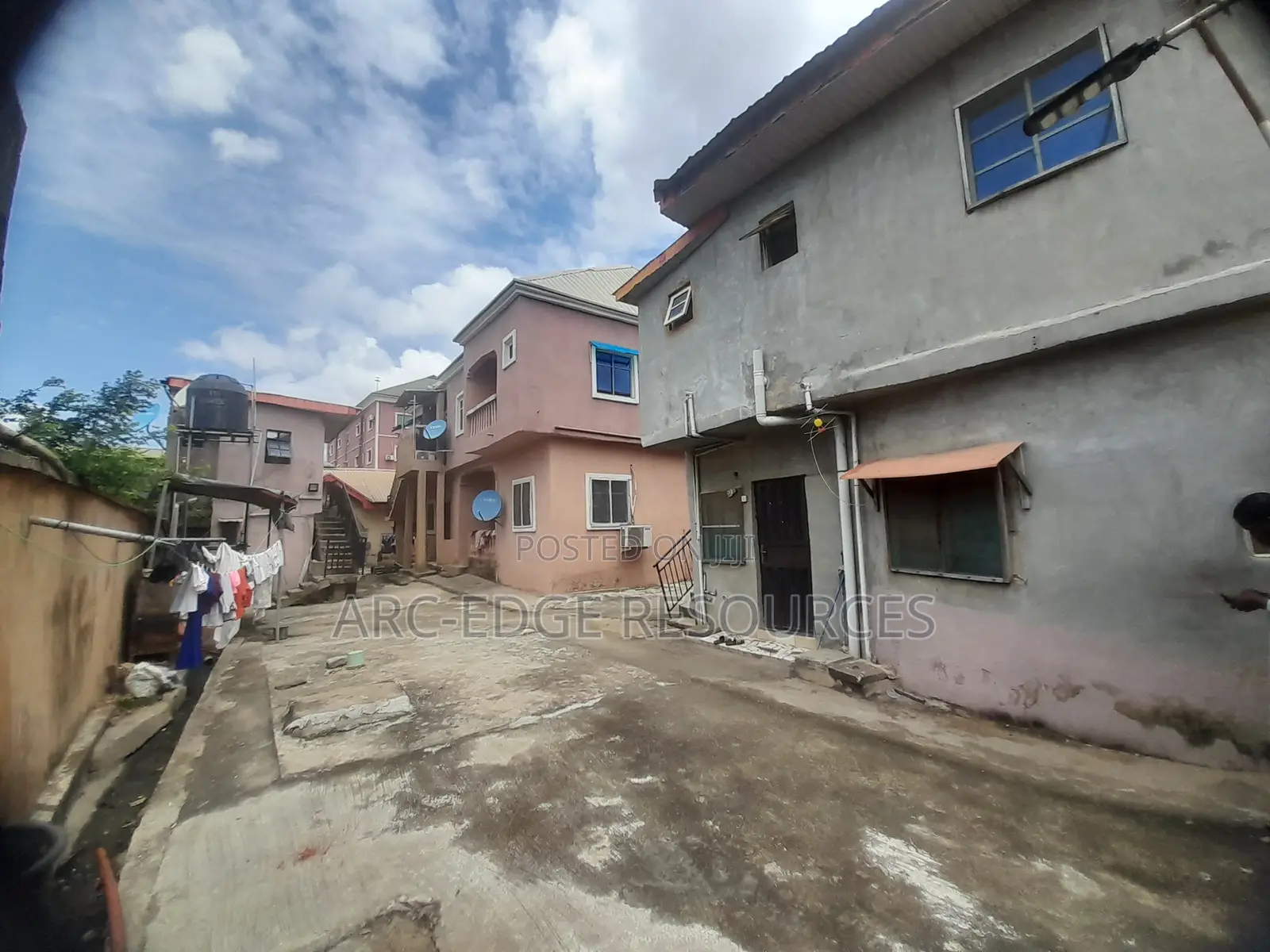 3bdrm Block of Flats in Ago Palace for sale