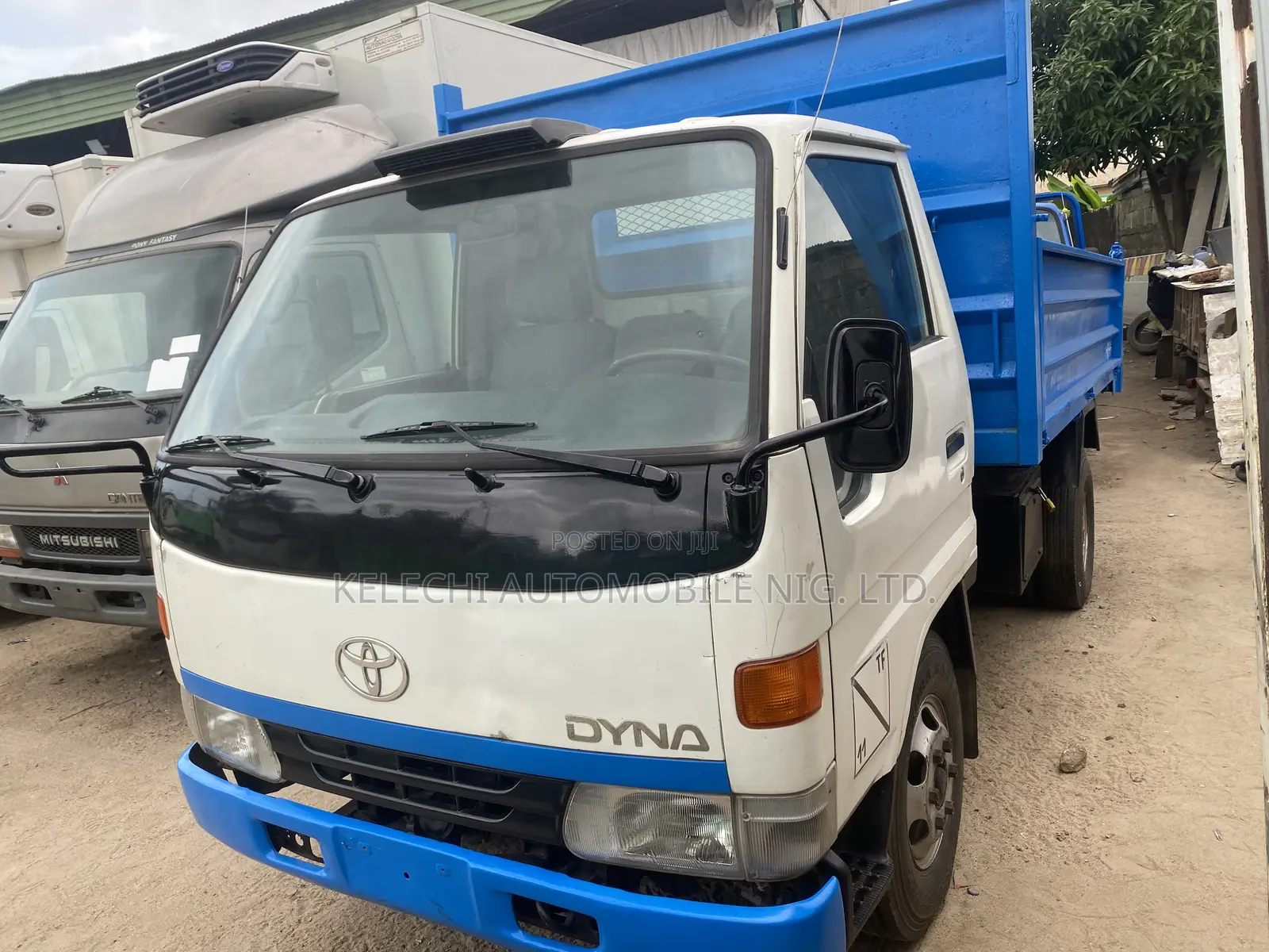 Dump Toyota Truck