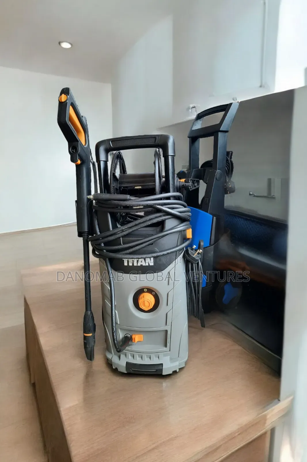 Titan Ttb2200 PRW High Pressure Washer With Soap Container
