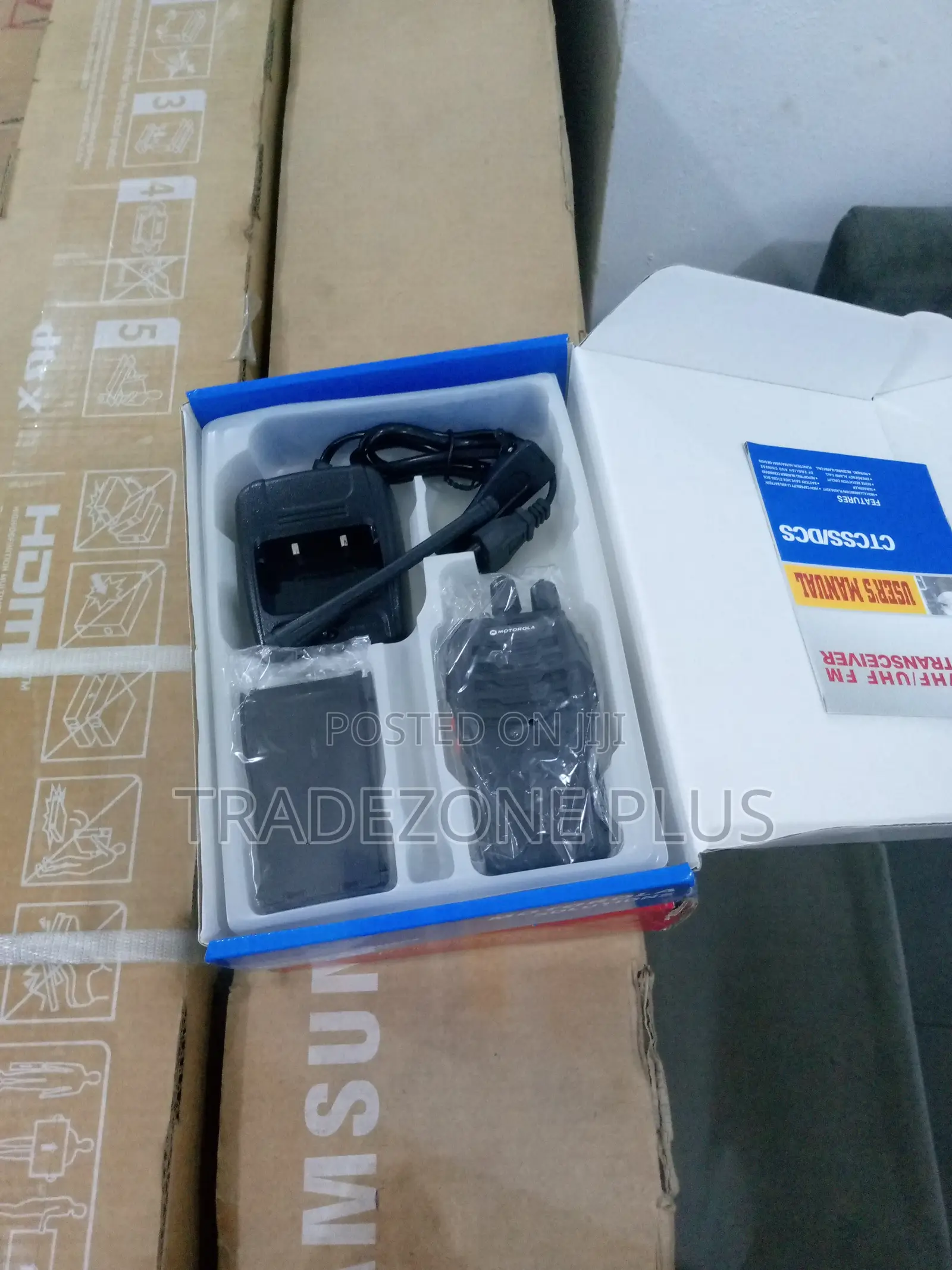 Affordable Motorola Walkie Talkie [Gp366]