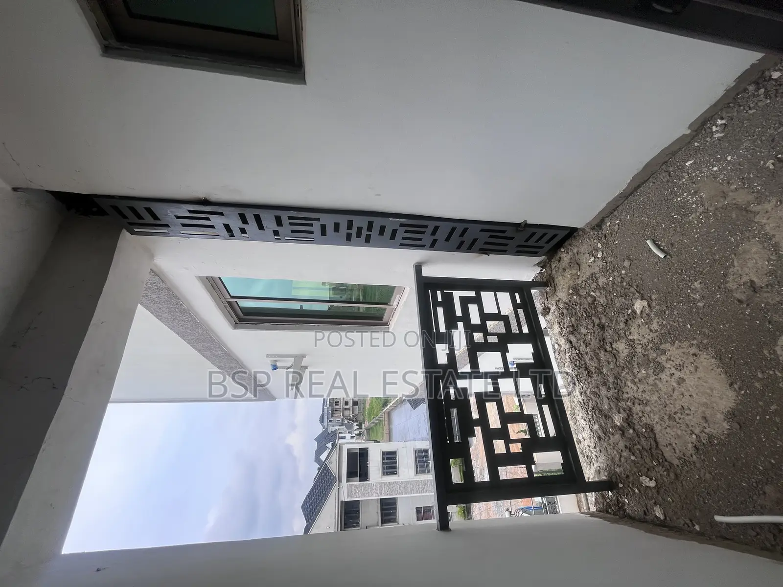 3bdrm Block of Flats in Life Camp for sale