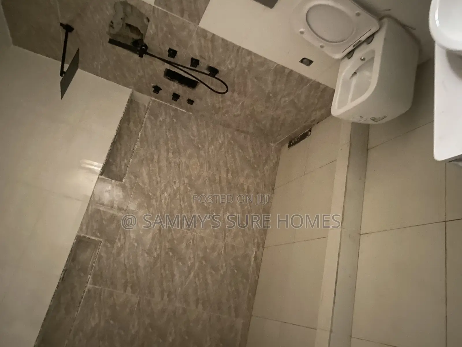 4bdrm Duplex in 69 Road Gwarinpa for rent