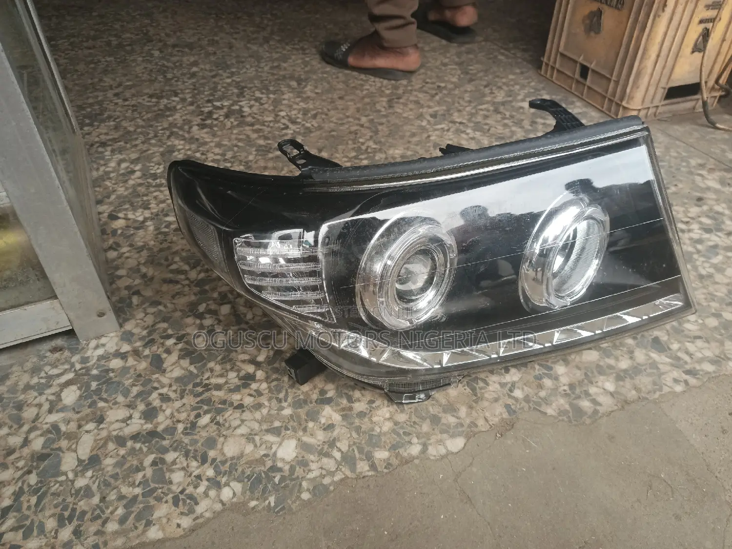Headlamp Land Cruiser 2008/2010 LED Original Taiwan