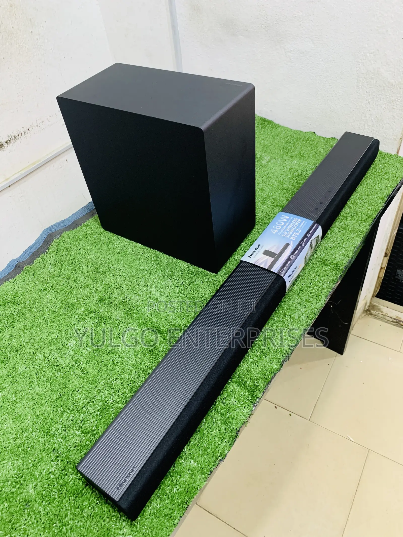 Hisense Wireless Sound Bar and Subwoofer