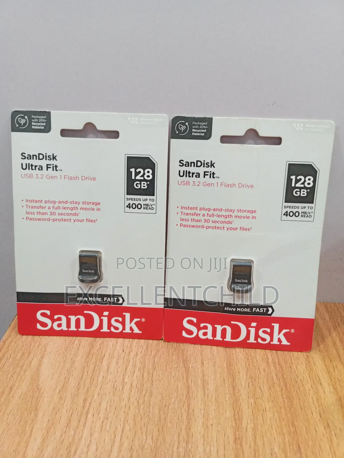 128GB Sandisk Ultra Fit USB 3.2 Flash Drive Speeds Up to 400