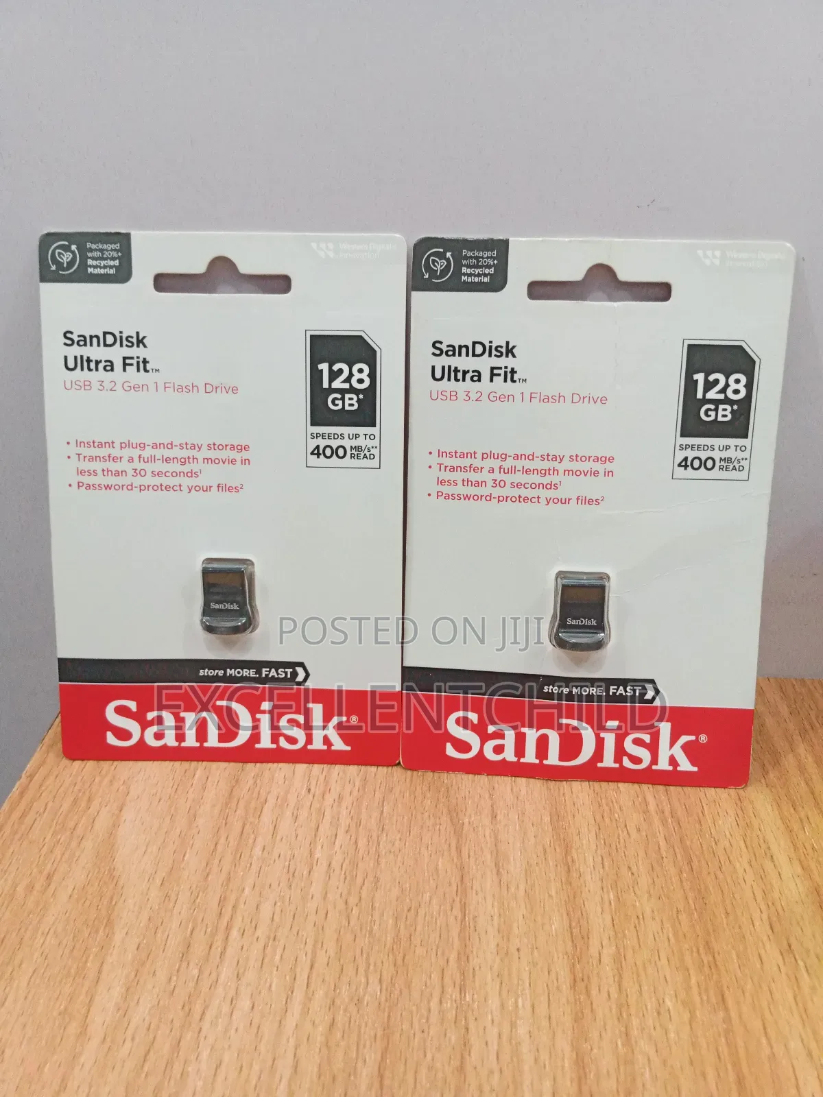 128GB Sandisk Ultra Fit USB 3.2 Flash Drive Speeds Up to 400
