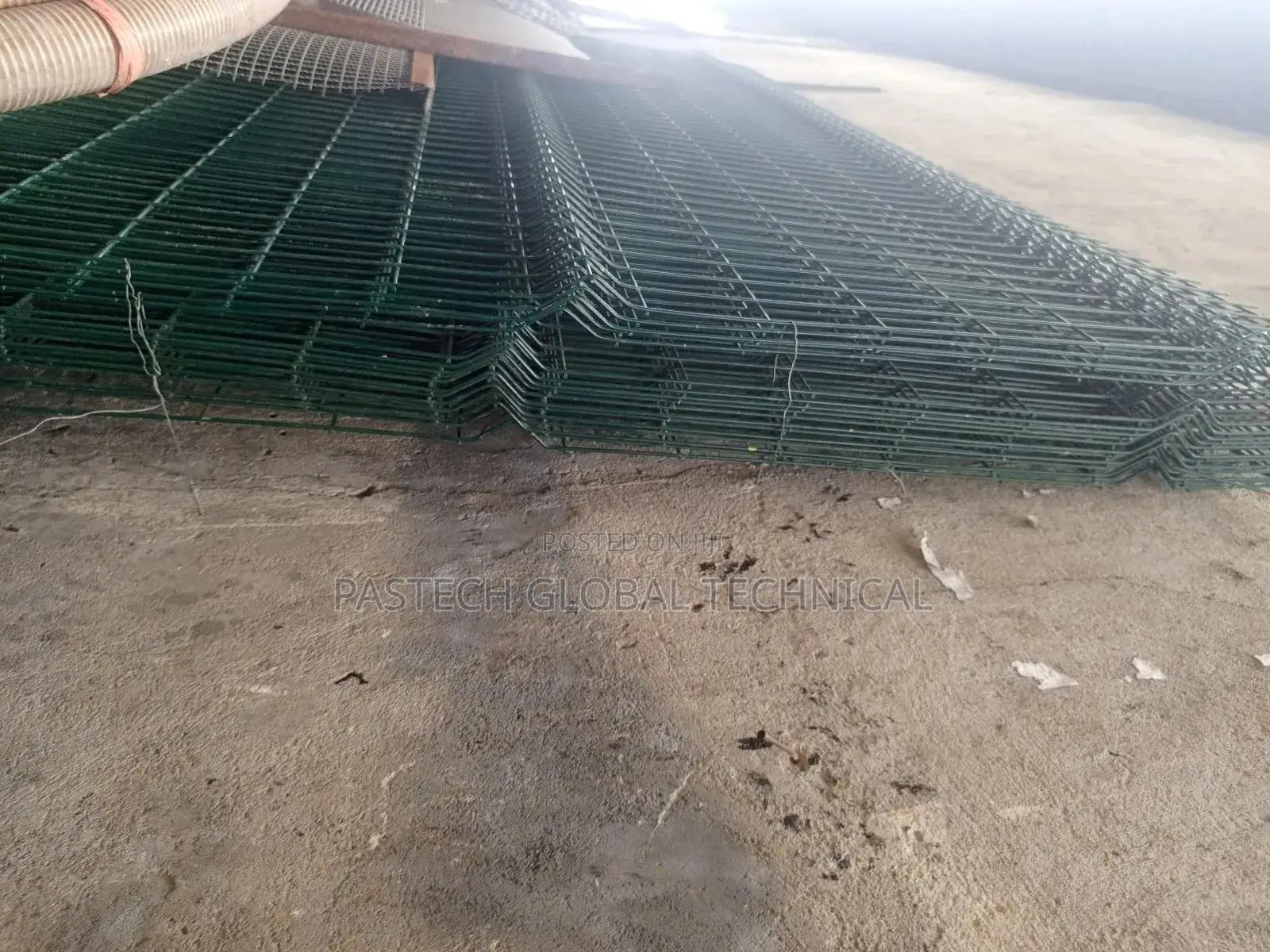 Mesh Wire/Wire Goz 8 X 9 Feet